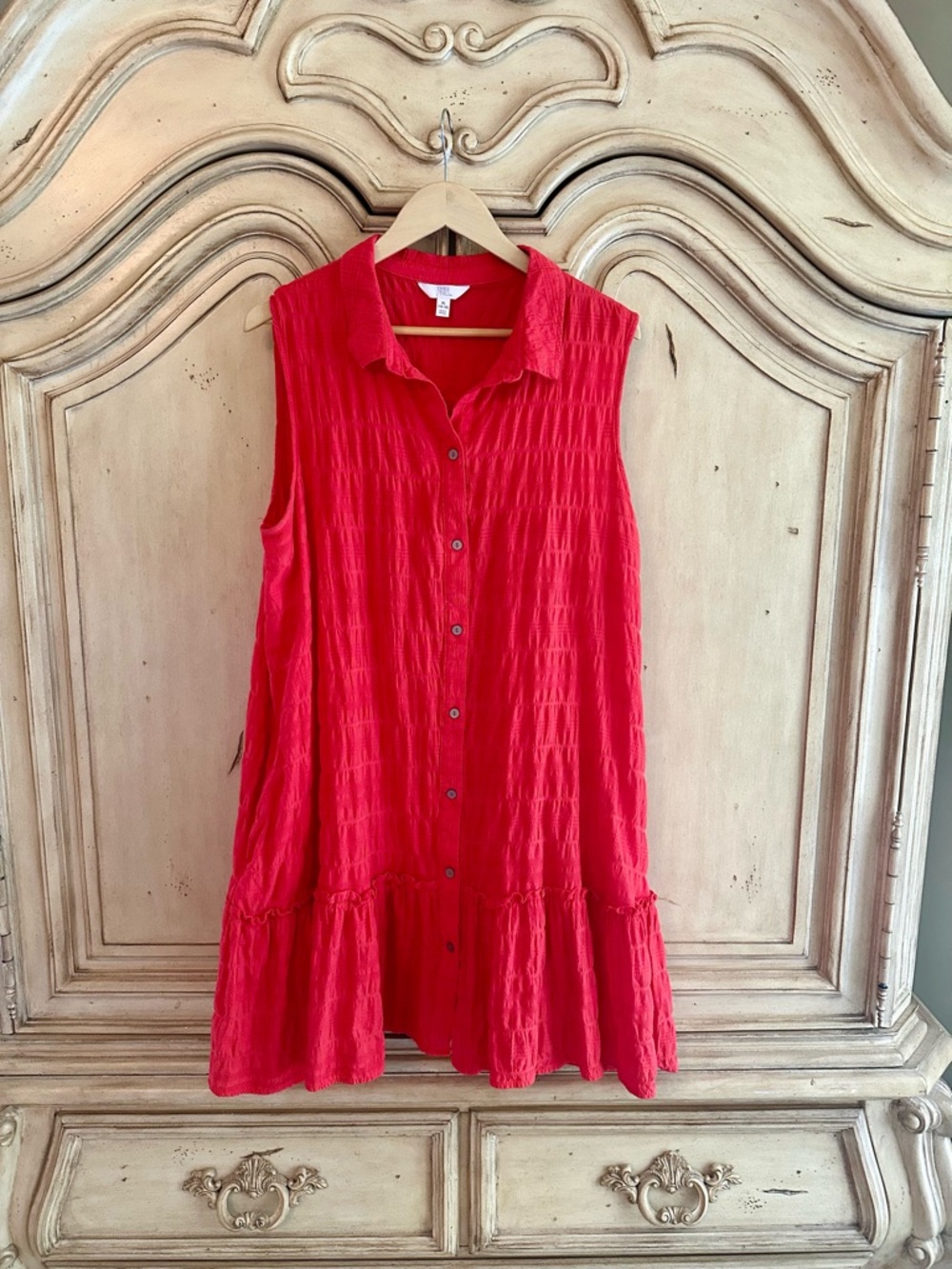 Time and Tru Red Sleeveless Button-Tier Dress